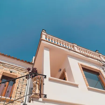 Prestige *luxury & לינה וארוחת בוקר