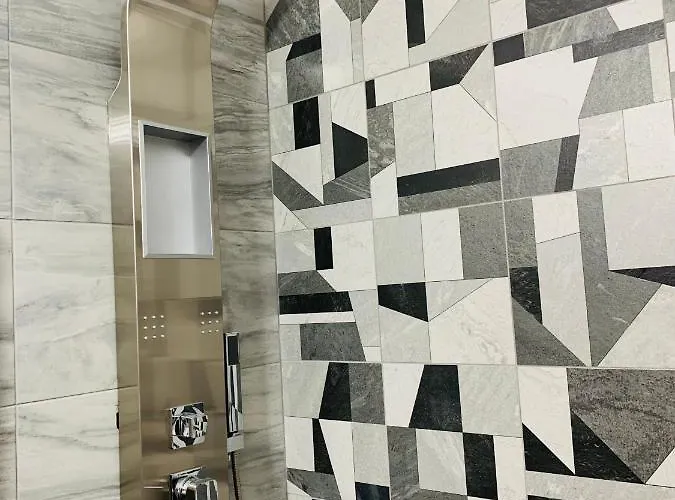 Prestige *luxury & מונטג'ורדאנו