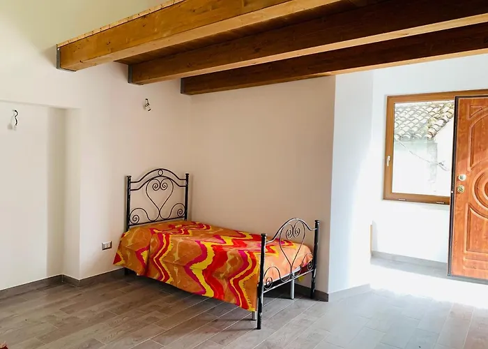 לינה וארוחת בוקר Prestige *luxury & 4*