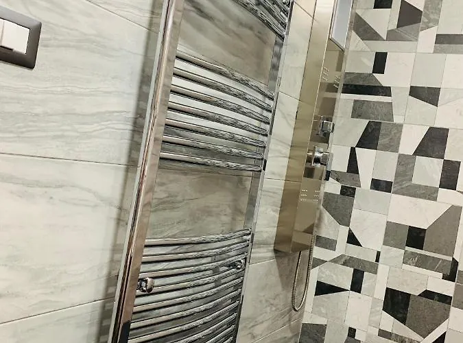 לינה וארוחת בוקר Prestige *luxury & מונטג'ורדאנו