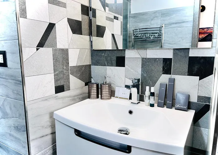 Prestige *luxury & מונטג'ורדאנו