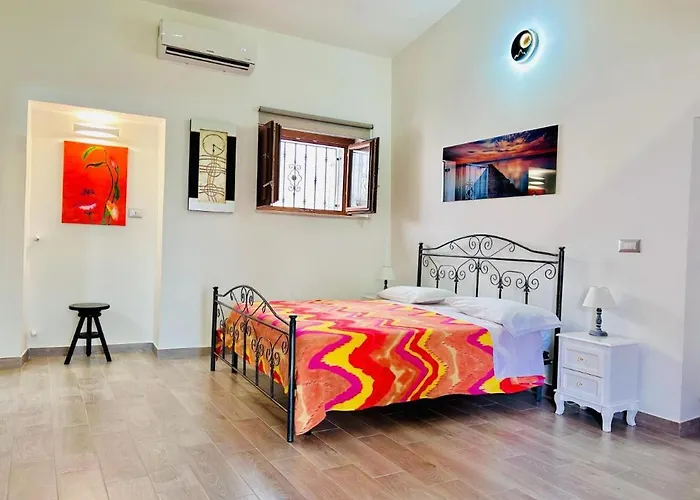 לינה וארוחת בוקר Prestige *luxury & מונטג'ורדאנו