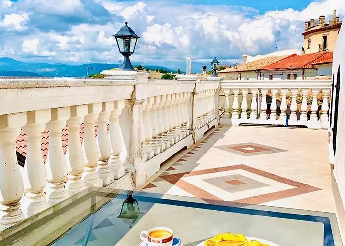 Prestige *luxury & לינה וארוחת בוקר מונטג'ורדאנו